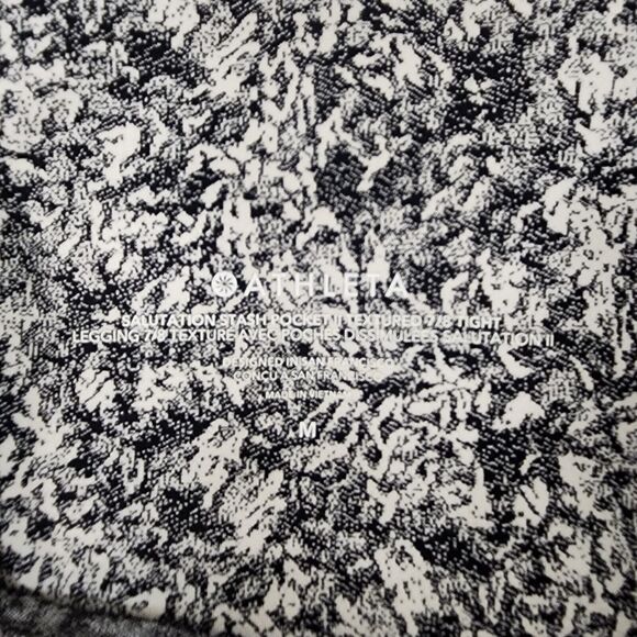 Athleta Women Legging Medium Salutation Stash Pocket ll Textured 7/8 Tight Black - Picture 7 of 11